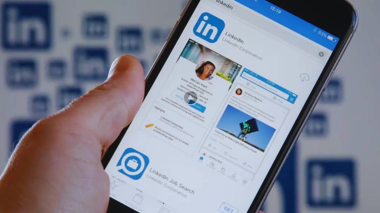 How to Use LinkedIn APP to Nail Your Next Job Interview